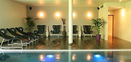 Charme Hotel, Montbeliard Sud Екстер'єр фото