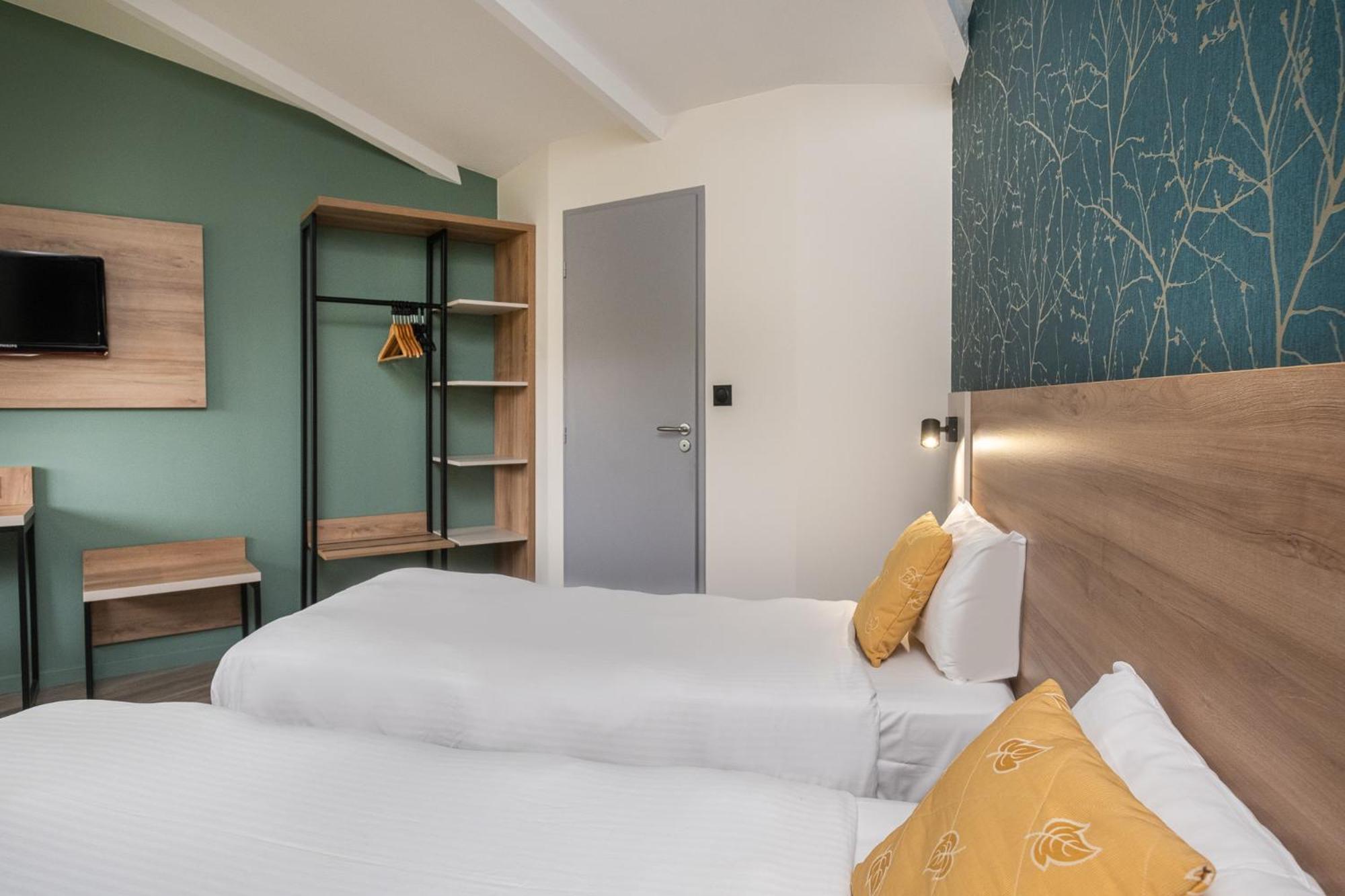 Charme Hotel, Montbeliard Sud Екстер'єр фото