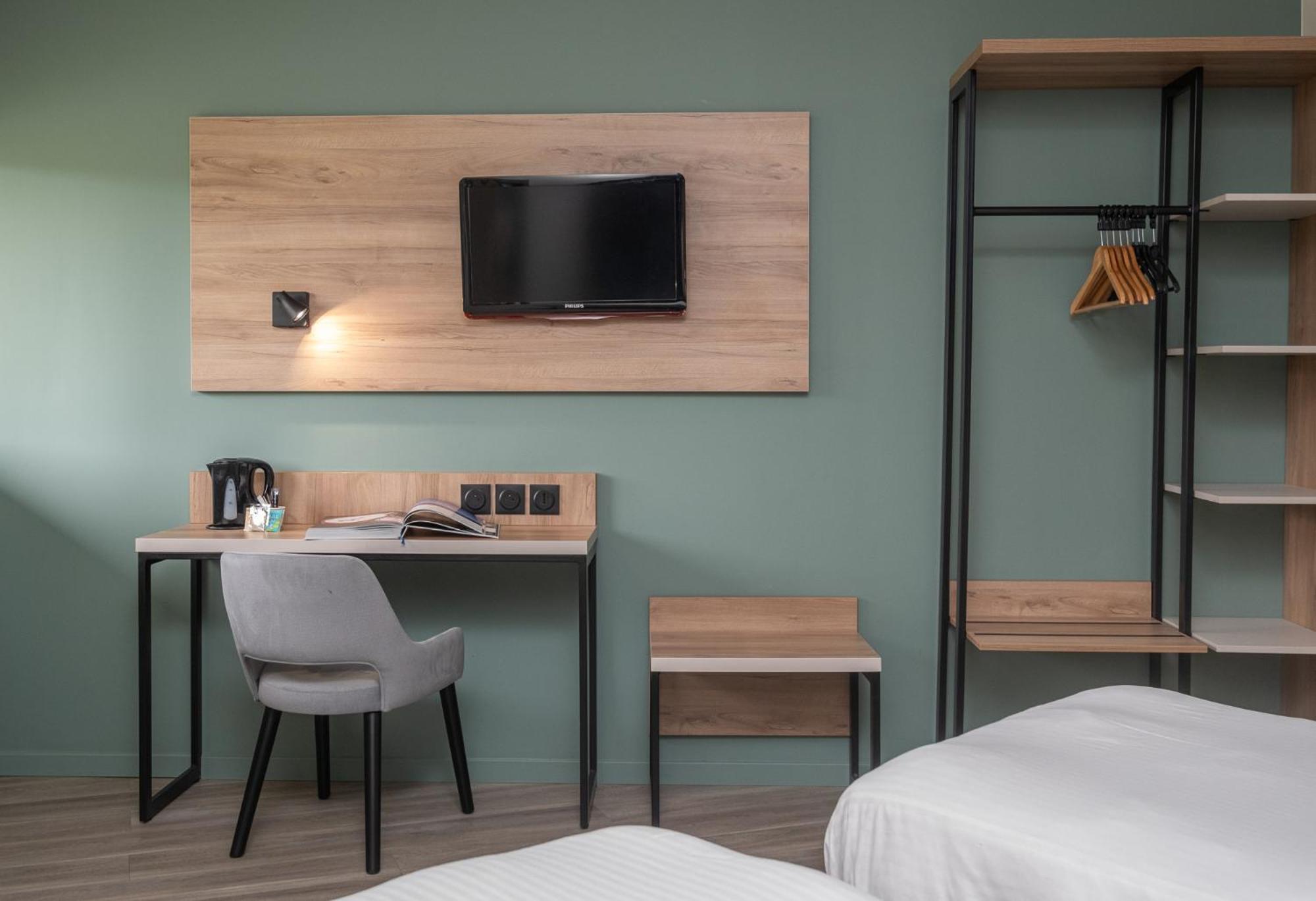 Charme Hotel, Montbeliard Sud Екстер'єр фото